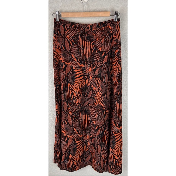 Aritzia Wilfred Midi Skirt Animal Print in Moroccan Spice / Black, size 0 - Picture 8 of 11